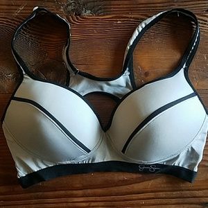 Jessica Simpson 36C sports bra